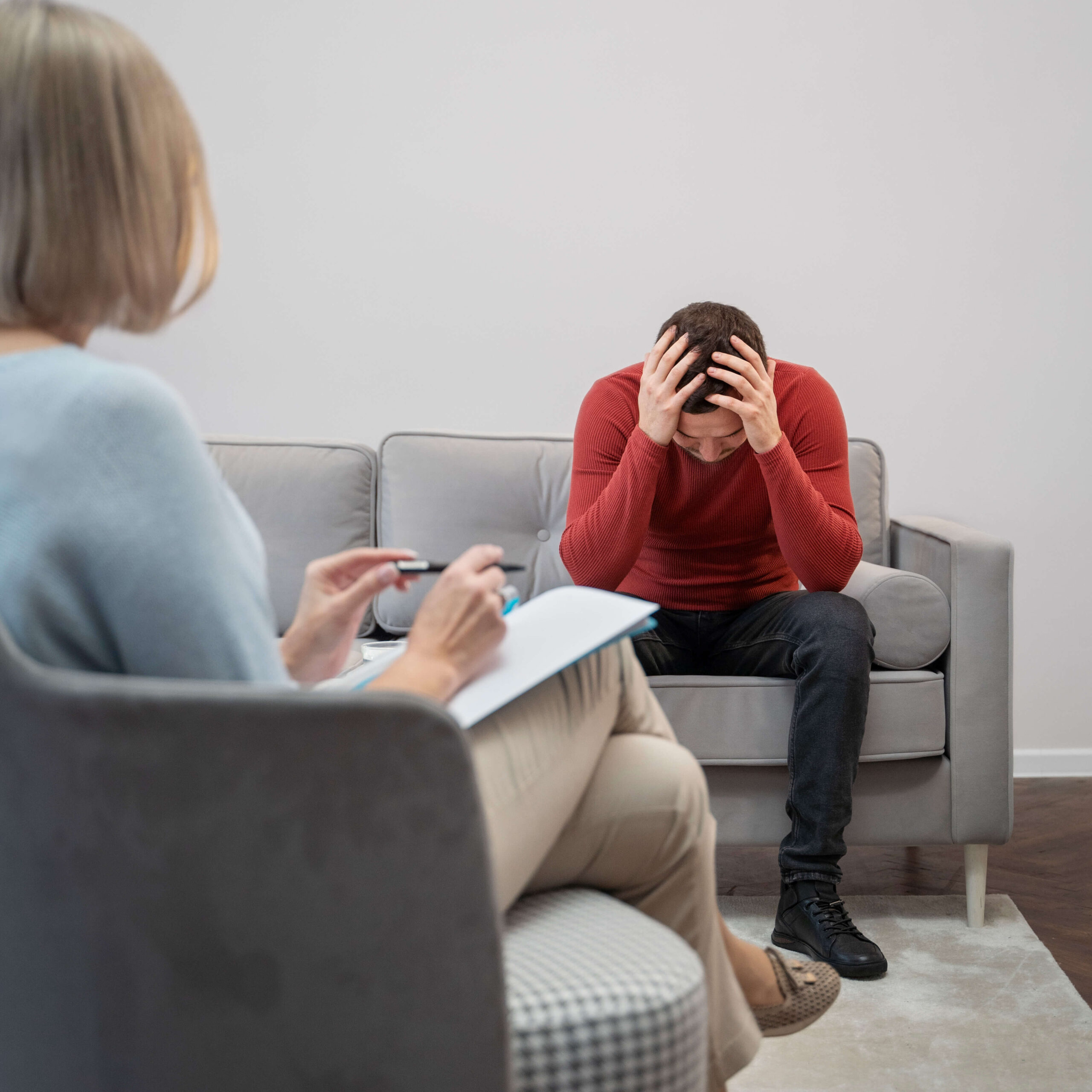 Superando la dependencia emocional para encontrar tu poder interior y relaciones más saludables.